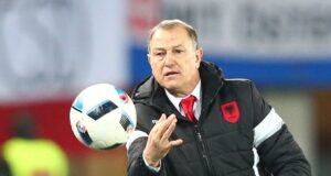 De Biasi: E di që mund të duket marrëzi, por Shqipëria edhe mund ta mposhtë Spanjën de-biasi:-e-di-qe-mund-te-duket-marrezi,-por-shqiperia-edhe-mund-ta-mposhte-spanjen