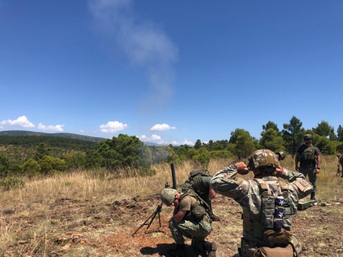 fsk-ja-realizon-trajnim-me-ushtrine-amerikane-per-ngritje-te-kapaciteteve-te-artilerise