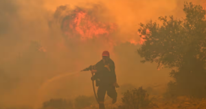 Inxhinieria e klimës në brigjet amerikane mund të rrisë valët e të nxehtit në Evropë inxhinieria-e-klimes-ne-brigjet-amerikane-mund-te-rrise-valet-e-te-nxehtit-ne-evrope