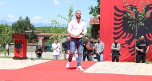 Gold AG: Këngët patriotike i bëj sepse i ndiej, më dalin edhe lot gold-ag:-kenget-patriotike-i-bej-sepse-i-ndiej,-me-dalin-edhe-lot