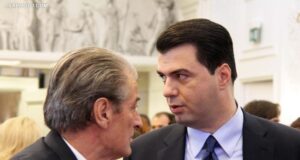 Basha i përgjigjet Berishës: Të duhet vula për të mbrojtur para drejtësisë ata që të vijnë pas basha-i-pergjigjet-berishes:-te-duhet-vula-per-te-mbrojtur-para-drejtesise-ata-qe-te-vijne-pas