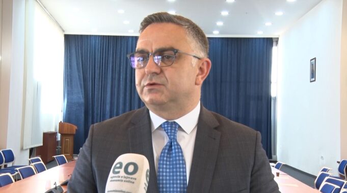 tahiri:-neveritese-sulmet-ndaj-gjykates-kushtetuese