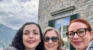 Osmani në kuadër të “Global Women Leaders Summit”, takon Hillary Clinton: Republika e Kosovës do të qëndrojë gjithnjë në krah të aleatëve të saj osmani-ne-kuader-te-“global-women-leaders-summit”,-takon-hillary-clinton:-republika-e-kosoves-do-te-qendroje-gjithnje-ne-krah-te-aleateve-te-saj