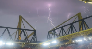 Ndërpritet ndeshja Gjermani – Danimarkë, për shkak të shiut e rrufeve nderpritet-ndeshja-gjermani-–-danimarke,-per-shkak-te-shiut-e-rrufeve