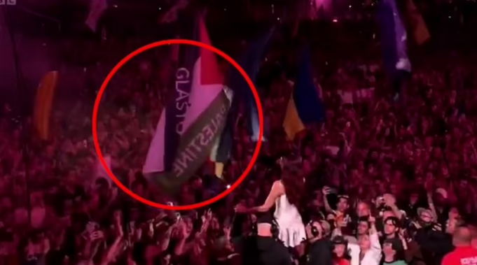 daily-mail-per-paraqitjen-e-dua-lipes-ne-glastonbury:-e-beri-te-qarte-mbeshtetjen-per-palestinen