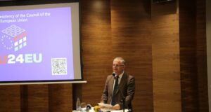 Bislimi: Mezi presim të punojmë për Kosovën me presidencën hungareze të Këshillit të BE-së bislimi:-mezi-presim-te-punojme-per-kosoven-me-presidencen-hungareze-te-keshillit-te-be-se