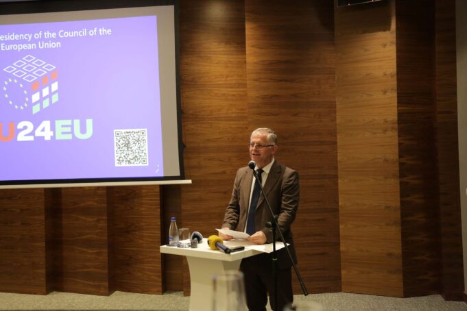 bislimi:-mezi-presim-te-punojme-per-kosoven-me-presidencen-hungareze-te-keshillit-te-be-se