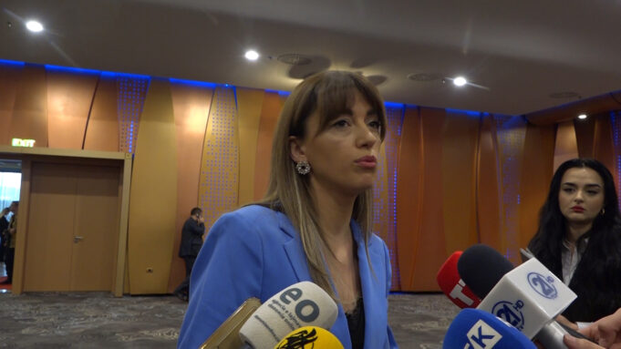 haxhiu-me-akuza-ndaj-gjykates-kushtetuese,-thote-se-eshte-opozite-e-qeverise