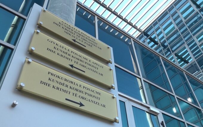 pal-trashaj-helmoi-veten-para-godines-se-prokurorise,-reagon-spak