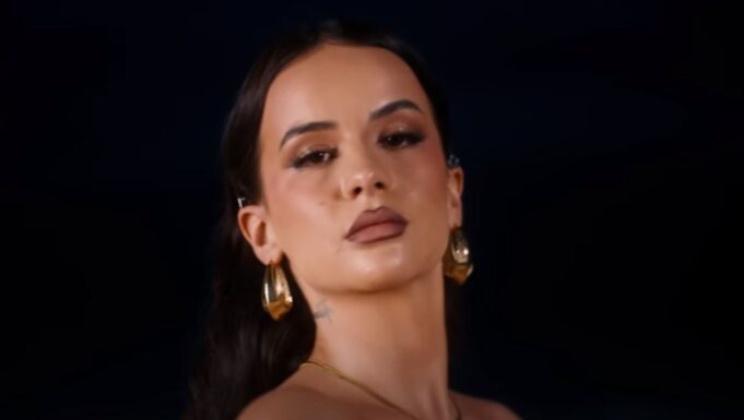 “dashurine”,-thote-rina-balaj-ne-kengen-e-re