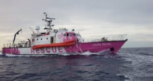 Varka e shpëtimit të emigrantëve e financuar nga Banksy u ndalua në Itali pasi shpëtoi 37 persona varka-e-shpetimit-te-emigranteve-e-financuar-nga-banksy-u-ndalua-ne-itali-pasi-shpetoi-37-persona