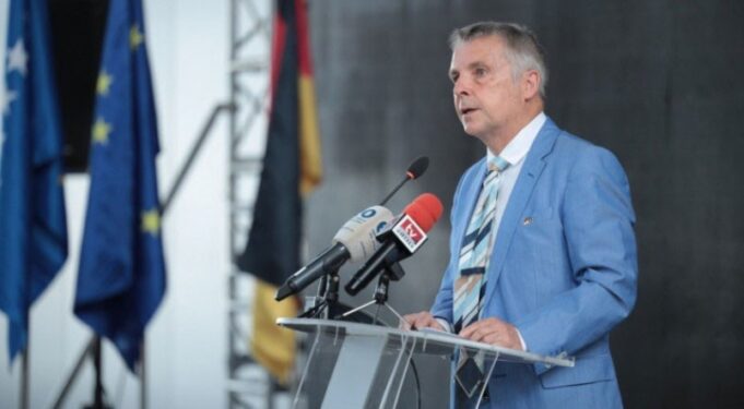 rohde:-kosova-duhet-ta-coje-draftin-ne-kushtetuese-–-normalizimi-nenkupton-njohje