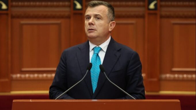 balla-falenderon-shba-te-per-luften-ndaj-korrupsionit:-opozita-duhet-te-clirohet-nga-‘non-grata’