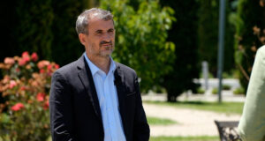 Drejtori i IKD: LVV që ka qenë në opozitë dhe ajo që është tani në pushtet, janë dy parti të ndryshme politike drejtori-i-ikd:-lvv-qe-ka-qene-ne-opozite-dhe-ajo-qe-eshte-tani-ne-pushtet,-jane-dy-parti-te-ndryshme-politike
