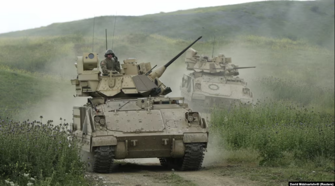 shba-anulon-stervitjet-ushtarake-ne-gjeorgji