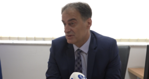 Pretendimet e Vuçiqit për dronët, Zeka: Serbia po luan rolin e viktimës, të mos biem në grackën e saj pretendimet-e-vuciqit-per-dronet,-zeka:-serbia-po-luan-rolin-e-viktimes,-te-mos-biem-ne-gracken-e-saj