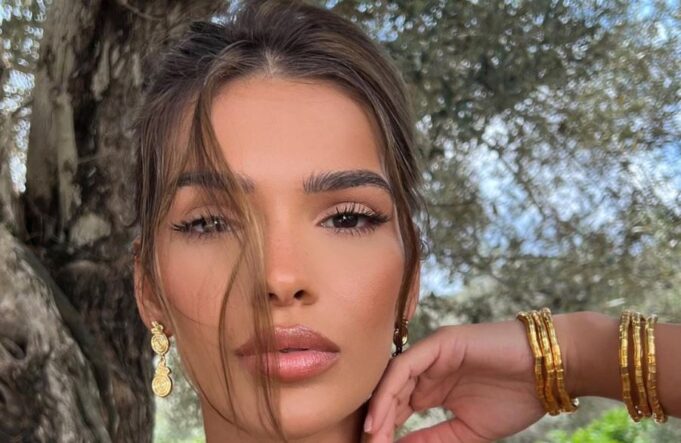 arbenita-harron-feron,-nis-nje-lidhje-te-re-dashurie…?