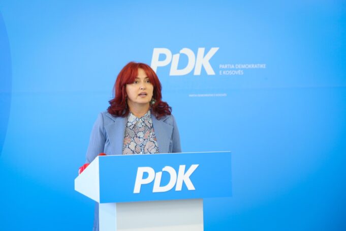 deputetja-e-pdk-se-i-quan-te-deshtuara-mbikalimet-e-vendosura-nga-qeveria:-kot,-para-te-cuara-dem,-mungese-e-ideve
