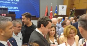 Kurti takon mërgatën në Turqi, e fton që të investojnë në Kosovë kurti-takon-mergaten-ne-turqi,-e-fton-qe-te-investojne-ne-kosove