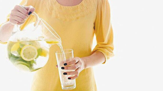 leng-limoni-ne-vend-te-kafes-se-mengjesit leng-limoni-ne-vend-te-kafes-se-mengjesit