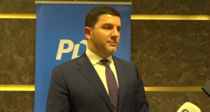 Krasniqi: Në misionin tonë për ta kthyer Kosovën në rrugën e duhur dhe të denjë për ëndrrat e fëmijëve tanë, do të jemi gjithmonë bashkë krasniqi:-ne-misionin-tone-per-ta-kthyer-kosoven-ne-rrugen-e-duhur-dhe-te-denje-per-endrrat-e-femijeve-tane,-do-te-jemi-gjithmone-bashke