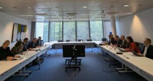 Lajçak raporton për bisedimet e kryenegociatorëve: Pas shtatë orësh nuk ia dolëm të bënim progres lajcak-raporton-per-bisedimet-e-kryenegociatoreve:-pas-shtate-oresh-nuk-ia-dolem-te-benim-progres