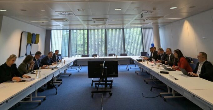 lajcak-raporton-per-bisedimet-e-kryenegociatoreve:-pas-shtate-oresh-nuk-ia-dolem-te-benim-progres