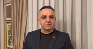 Tahiri: Kurti thoshte se s’dialogon me Vuçiqin derisa nuk zbardhet çështja e të zhdukurve, por shkoi në Bruksel tahiri:-kurti-thoshte-se-s’dialogon-me-vuciqin-derisa-nuk-zbardhet-ceshtja-e-te-zhdukurve,-por-shkoi-ne-bruksel