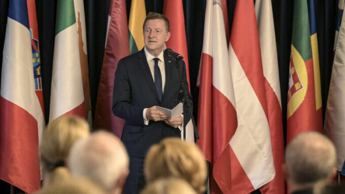 szunyog:-e-ardhmja-evropiane-e-kosoves-eshte-ne-duart-tuaja