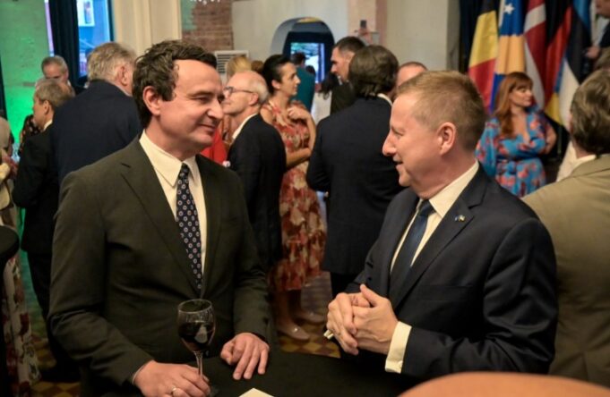 kosova-te-beje-zgjedhjet-dhe-ndryshimet-e-nevojshme-nese-e-deshiron-be-ne,-thote-szunyog