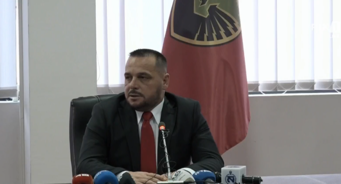 maqedonci:-perendimi-te-ushtroje-presion-mbi-serbine,-radojicic-eshte-vetem-nje-vegel