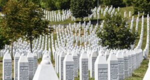 E mbijetuara e Srebrenicës: Asnjë fëmije mos t’i ndërpritet fëmijëria e-mbijetuara-e-srebrenices:-asnje-femije-mos-t’i-nderpritet-femijeria