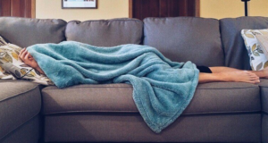 Pse nuk mund të flesh pa një batanije apo çarçaf? pse-nuk-mund-te-flesh-pa-nje-batanije-apo-carcaf?