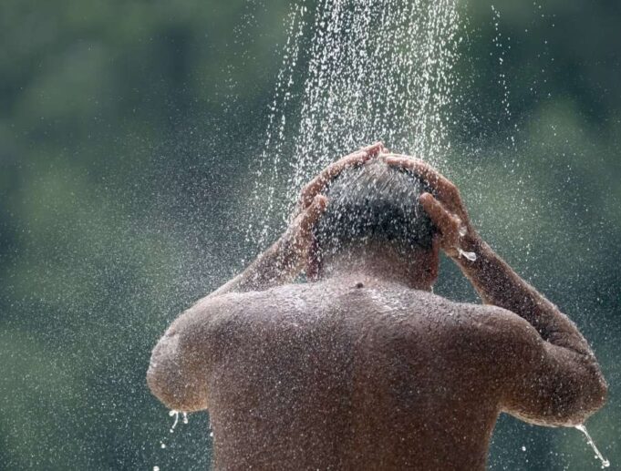 neser-temperatura-te-larta,-disa-keshilla-si-te-mbroheni-nga-nxehtesia