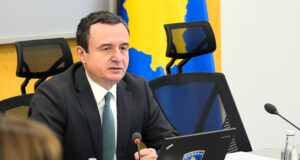 Kurti: Gjenocidi në Srebrenicë na kujton plagët tona të përbashkëta kurti:-gjenocidi-ne-srebrenice-na-kujton-plaget-tona-te-perbashketa