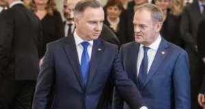 Ambasadorët polakë në harresë teksa Tusk e Duda grinden për politikën ambasadoret-polake-ne-harrese-teksa-tusk-e-duda-grinden-per-politiken