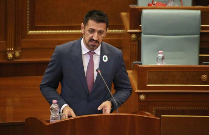 shabani-per-miratimin-e-rezolutes-ndaj-gjenocidit-ne-serbenice:-nenkupton-“mbeshtetje”