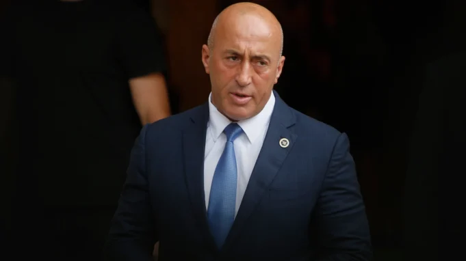 “i-depertuar-nga-armiqte-tane-ne-sistemin-politik”,-haradinaj-serish-e-akuzon-kurtin-se-eshte-njeri-i-serbise