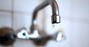 KRU “GJAKOVA” nis reduktimet e ujit, rahovecasit ankohen për diskriminim kru-“gjakova”-nis-reduktimet-e-ujit,-rahovecasit-ankohen-per-diskriminim