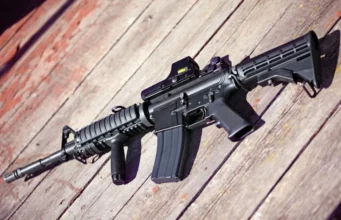 Kjo është arma që u përdor në tentativën për vrasjen e Donald Trump kjo-eshte-arma-qe-u-perdor-ne-tentativen-per-vrasjen-e-donald-trump