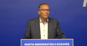 Hamza për sulmin e Trump: Vlerat e kombit amerikan nuk mund t’i cenojë dhe zbeh asnjë akt i shëmtuar hamza-per-sulmin-e-trump:-vlerat-e-kombit-amerikan-nuk-mund-t’i-cenoje-dhe-zbeh-asnje-akt-i-shemtuar