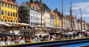 Në Kopenhagë turistëve duhet t’u jepen stimuj financiarë – për sa kohë veprojnë me përgjegjësi ne-kopenhage-turisteve-duhet-t’u-jepen-stimuj-financiare-–-per-sa-kohe-veprojne-me-pergjegjesi