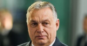 Komisioni Evropian bojkoton presidencën hungareze për udhëtimet e Orbanit në Moskë dhe Pekin komisioni-evropian-bojkoton-presidencen-hungareze-per-udhetimet-e-orbanit-ne-moske-dhe-pekin