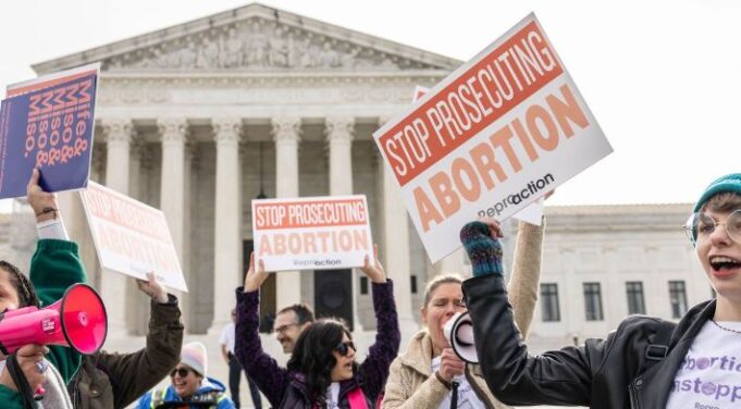 konventa-republikane:-miratohet-platforma-e-re,-pike-kthese-per-abortin