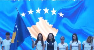 Osmani ia dorëzon flamurin sportistëve që do ta prezantojnë vendin në lojërat olimpike në Paris: Luftoni për Kosovën osmani-ia-dorezon-flamurin-sportisteve-qe-do-ta-prezantojne-vendin-ne-lojerat-olimpike-ne-paris:-luftoni-per-kosoven