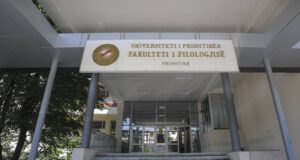 Rekord aplikimesh në UP për studimin e Programit të Gjuhës dhe Letërsisë Shqipe rekord-aplikimesh-ne-up-per-studimin-e-programit-te-gjuhes-dhe-letersise-shqipe