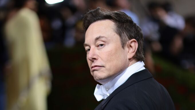 elon-musk-do-te-dhuroje-45-milione-dollare-ne-muaj-per-nje-fushate-qe-mbeshtet-donald-trump
