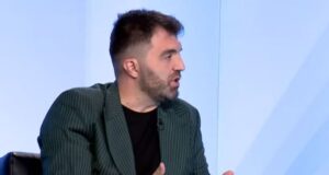 Sadiku: Qeveria është 100% përgjegjëse për ikjen e qytetarëve – s’po kanë politika as socialiste as kapitaliste sadiku:-qeveria-eshte-100%-pergjegjese-per-ikjen-e-qytetareve-–-s’po-kane-politika-as-socialiste-as-kapitaliste