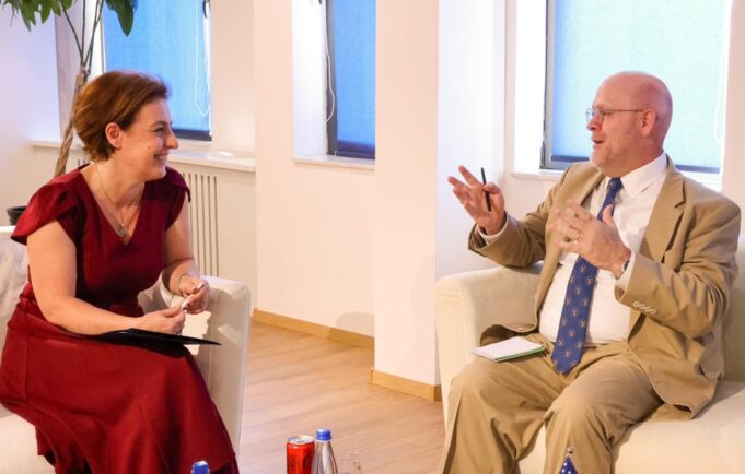 gervalla-takon-hovenier-in:-theksova-nevojen-per-bashkepunim-me-intensiv-ne-nisma-rajonale-dhe-globale