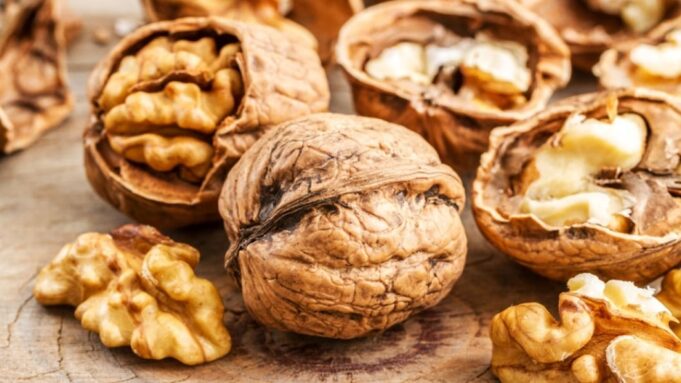 tri-grushte-me-arra-ne-jave-ndihmojne-zemren